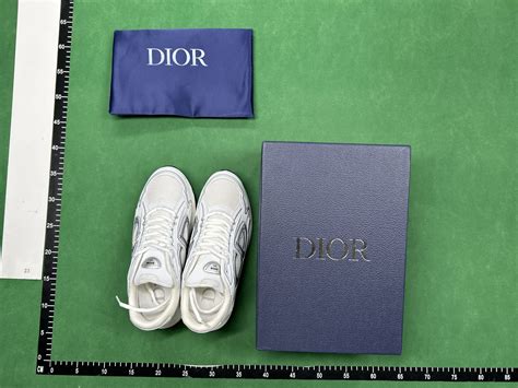 dior b30 weiss|dior b30 pandabuy.